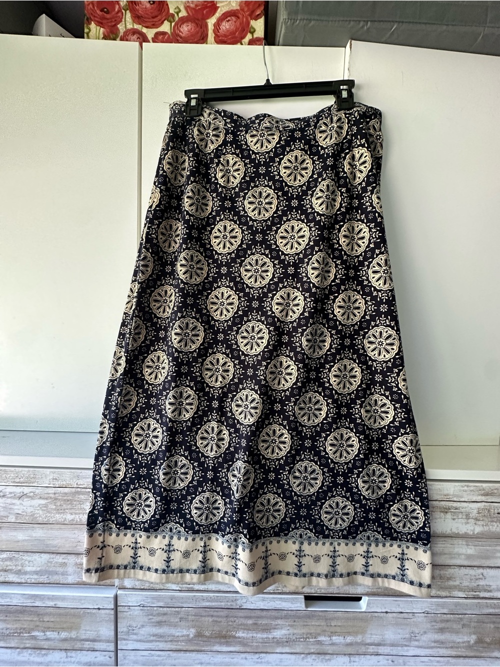 🌸 Coldwater Creek Petite Large Cotton Floral Midi Skirt Navy Beige PL